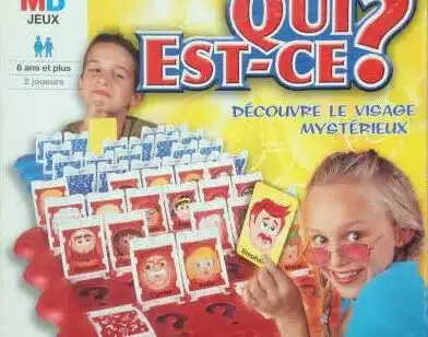 Detail des portraits rabattables des personnages de Qui est-ce