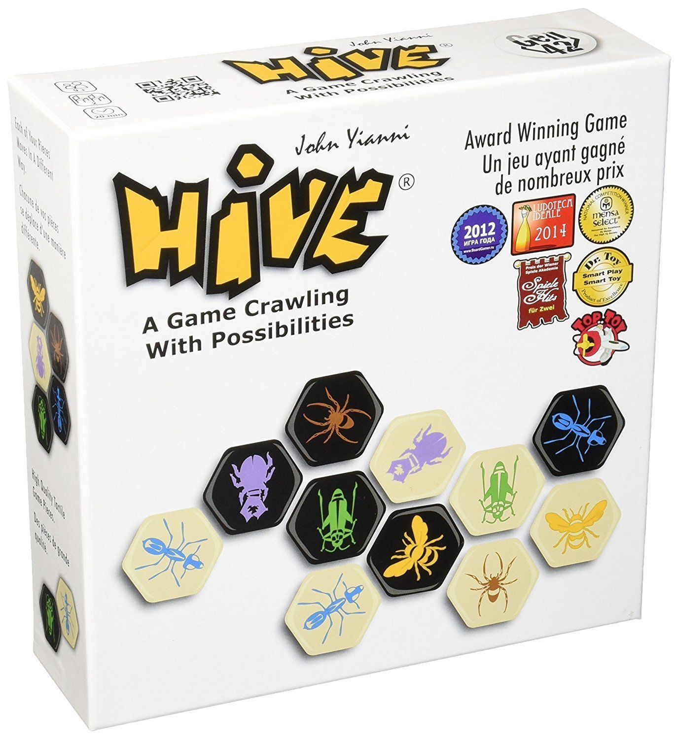 Gros plan sur la tuile reine abeille du jeu Hive.