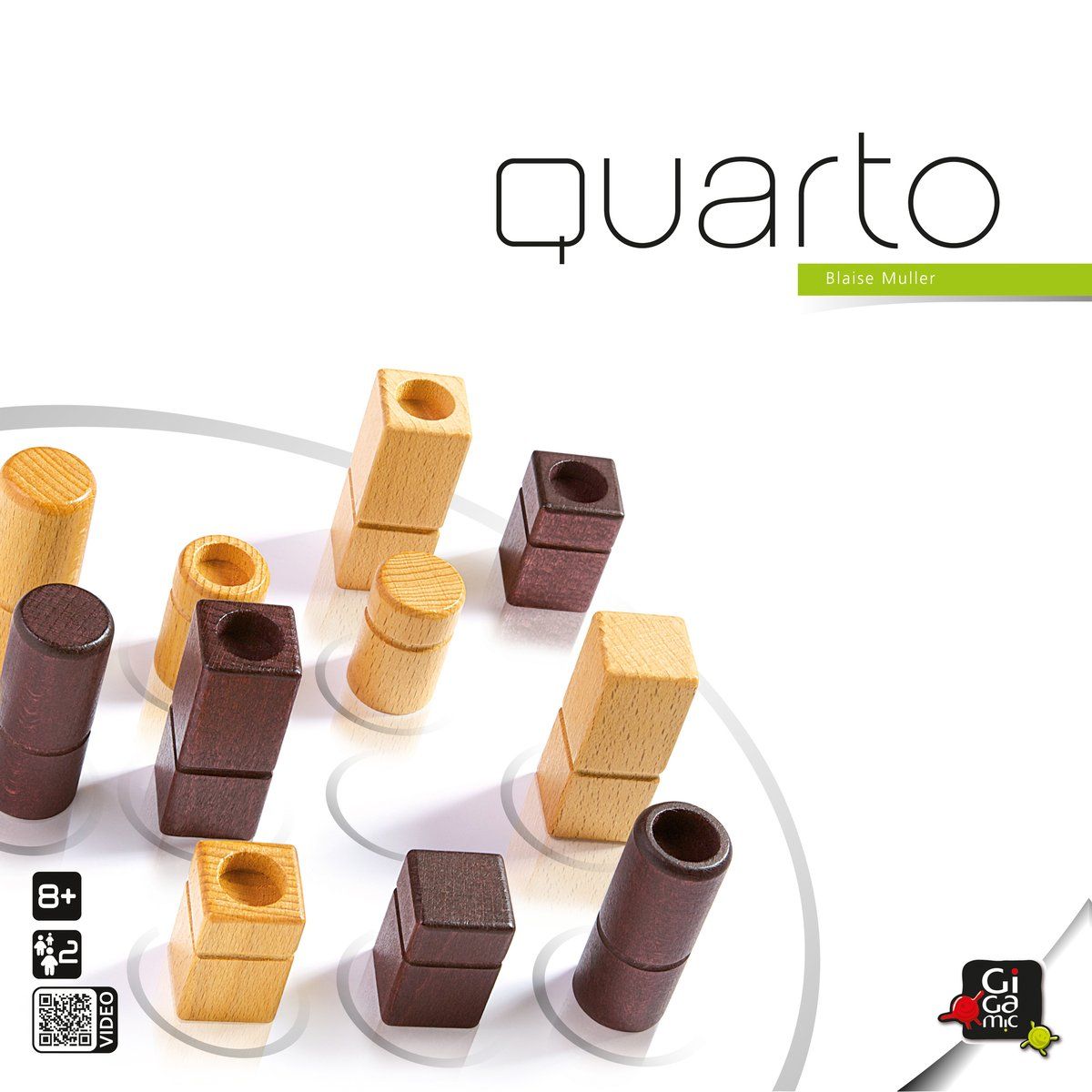 Matériel complet et plateau en bois du jeu Quarto