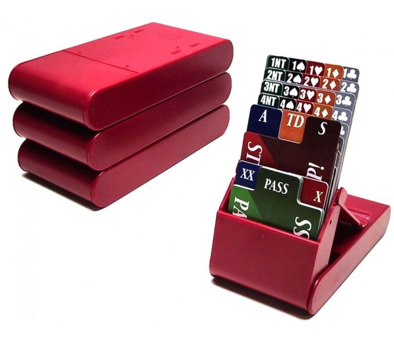 Boite du celebre jeu de cartes strategique le bridge.