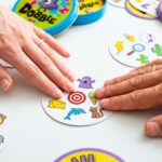Dobble : qui gagne en cas d'égalité (et que faire quand deux joueurs crient en même temps) ?